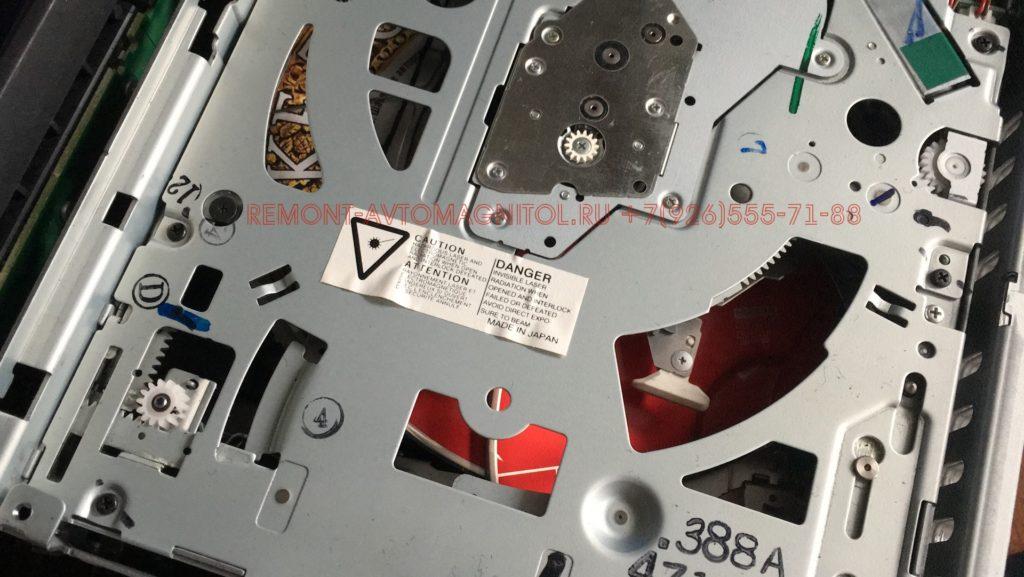 Ремонт штатных магнитол Volvo HU-850,ремонт cd чейнджера на 6 дисков